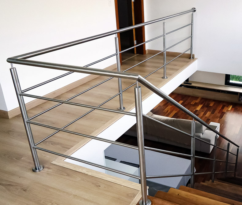 Guarda corpo de aço inox.jpg